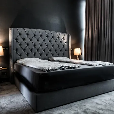 Black Hotell 4*