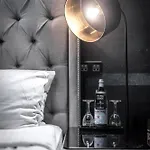 Hotel Black