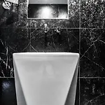 Hotel Black 4*