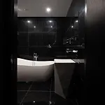 Hotel Black