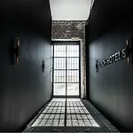 Black Hotel 4*