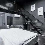 Black Hotel