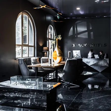 Black Hotel