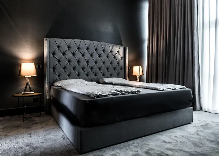 Black Hotel 4*