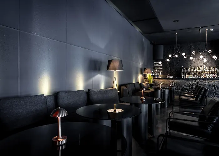 Hotel Black